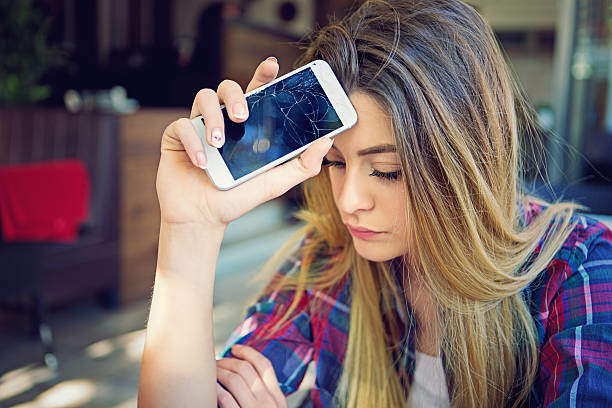 Cracked Phone: Spiritual Meaning – My Experience